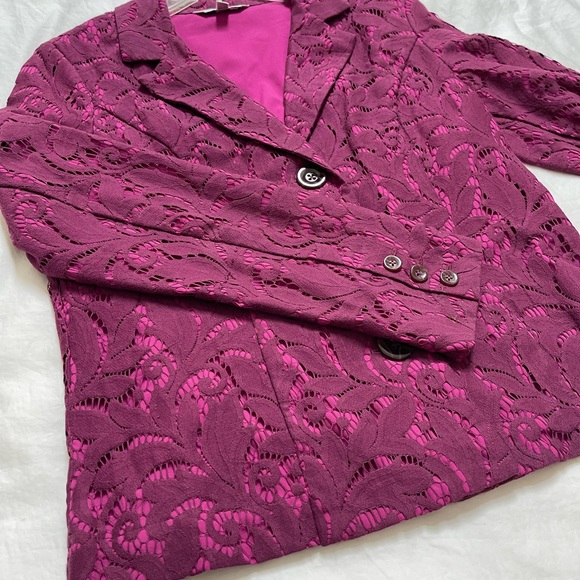 CAbi Frolic Blazer Jacket Lace Overlay Raspberry Size 6 - Picture 9 of 9